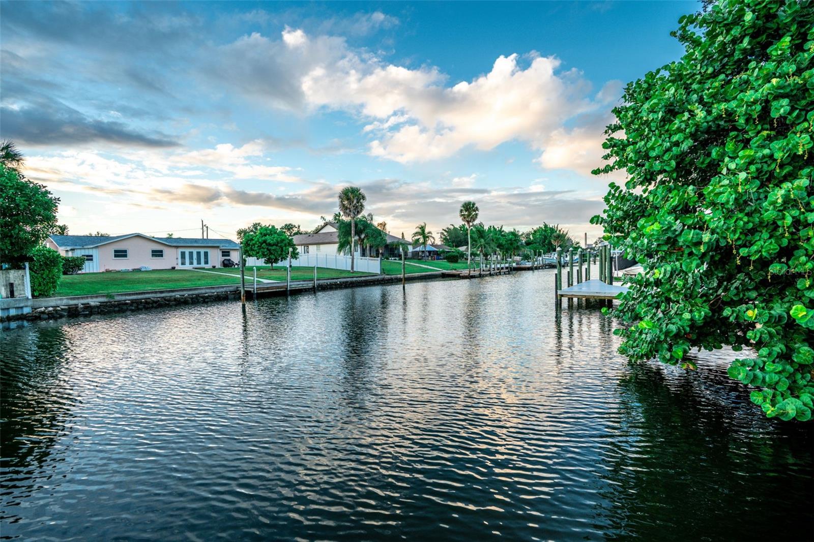 APOLLO BEACH UNIT TWO - Residential