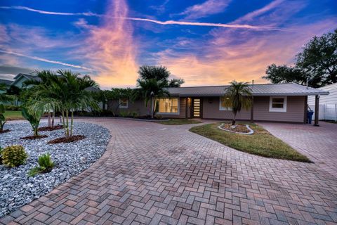 Photo of 6312 Flamingo Drive, Apollo Beach, FL 33572 (MLS # TB8436110)