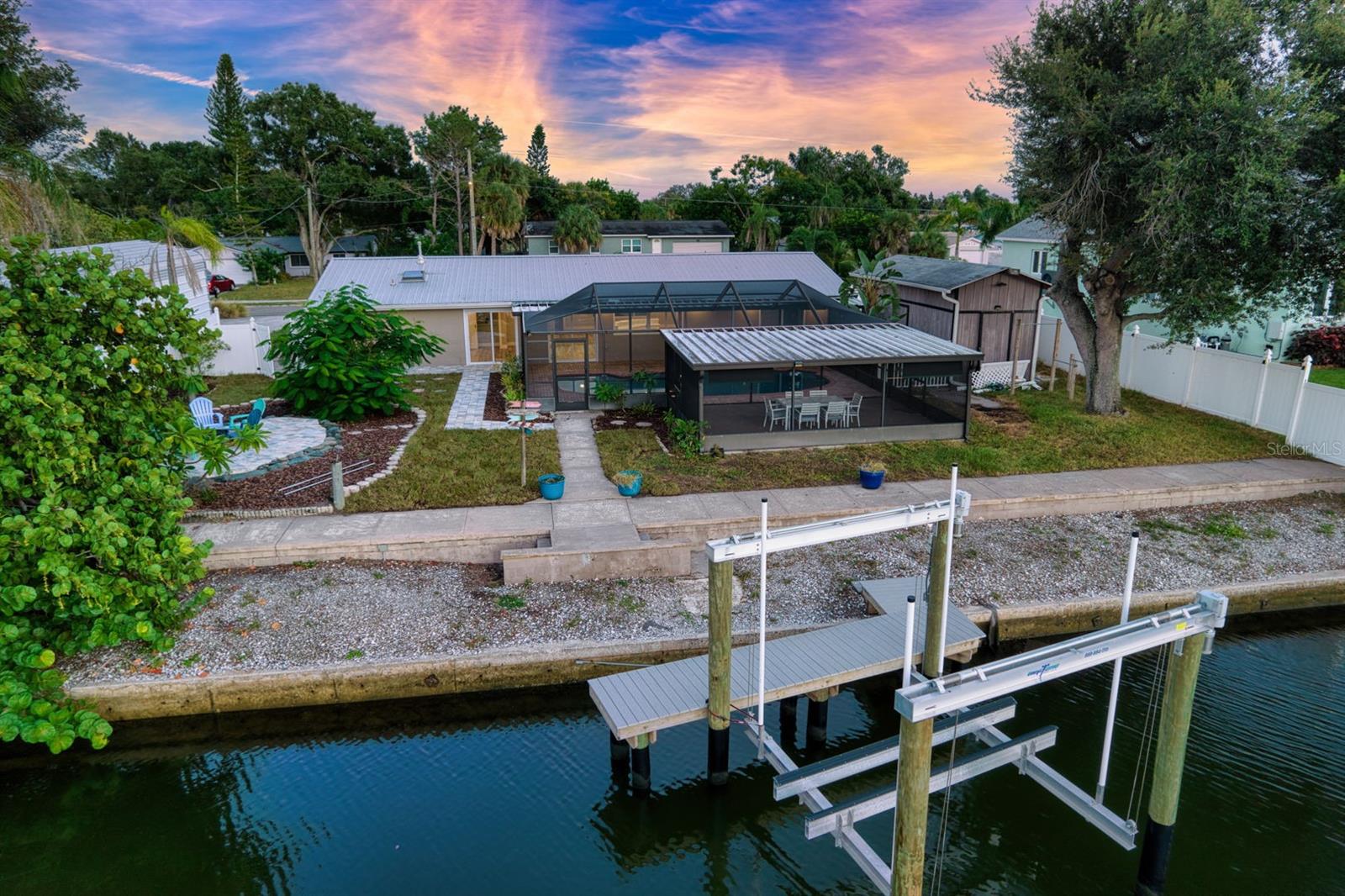 APOLLO BEACH UNIT TWO - Residential