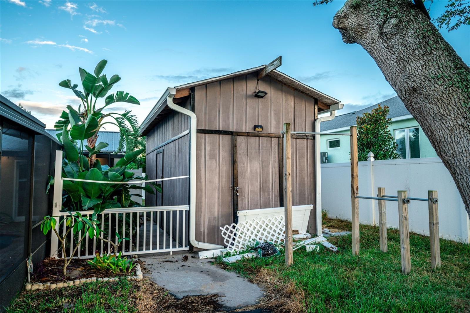 APOLLO BEACH UNIT TWO - Residential