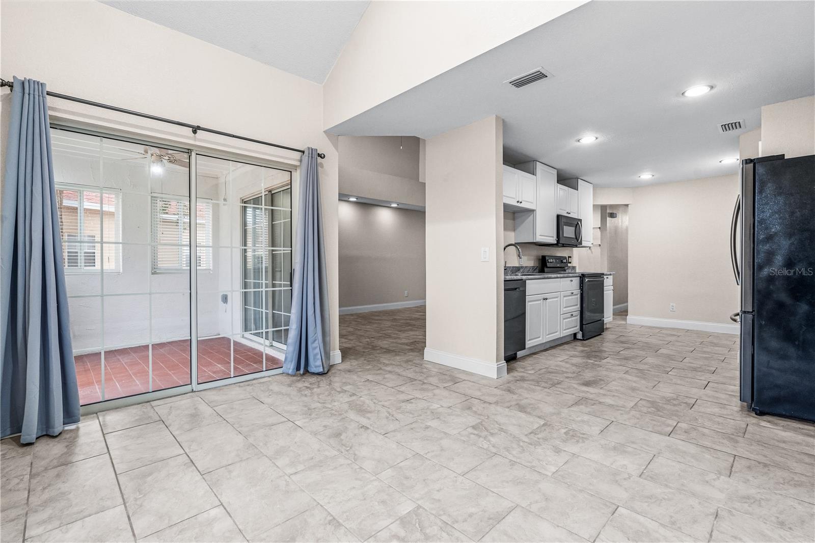 MARINA COVE - Residential