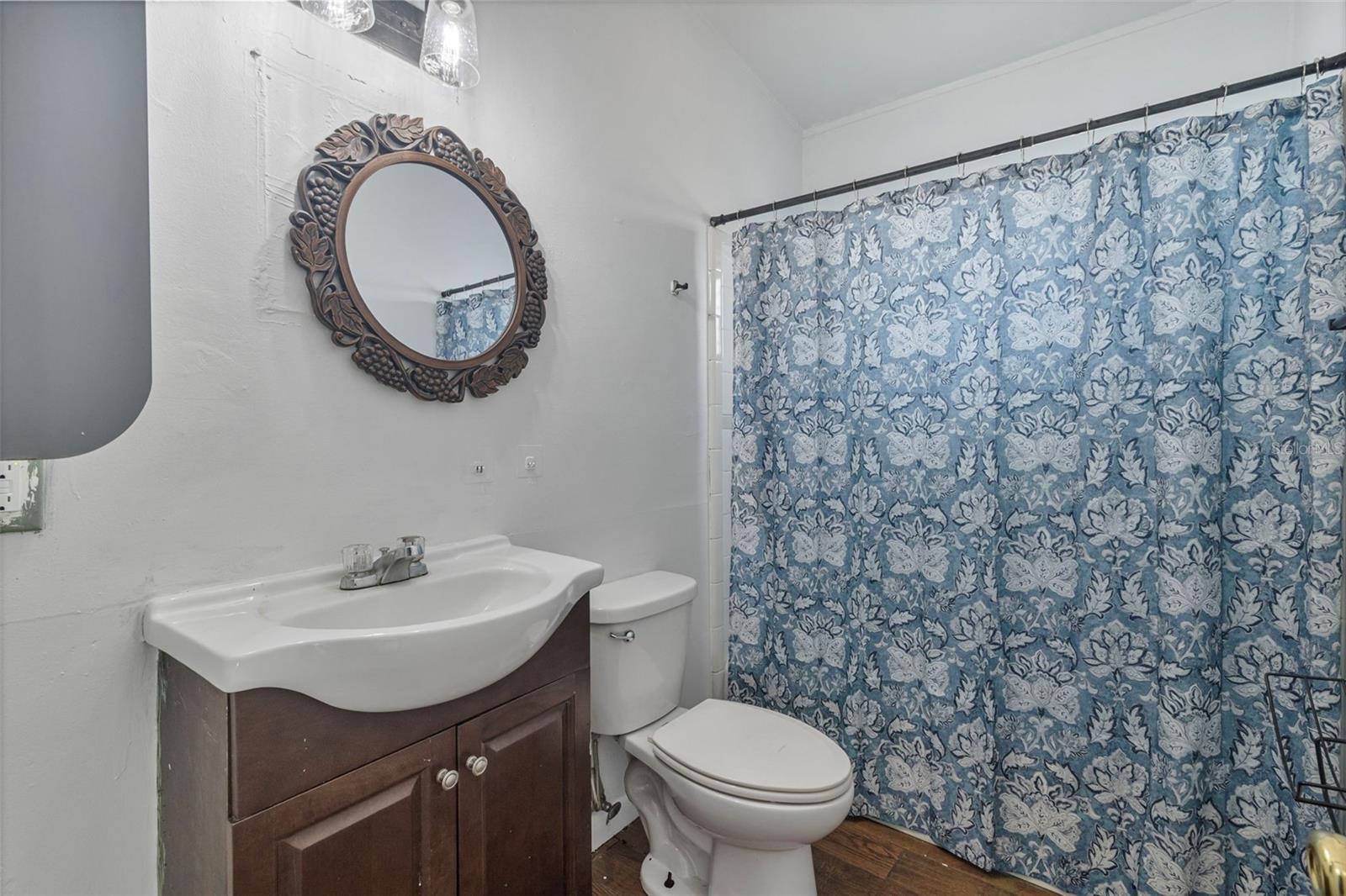 ROYAL HOWARD SUB - Residential