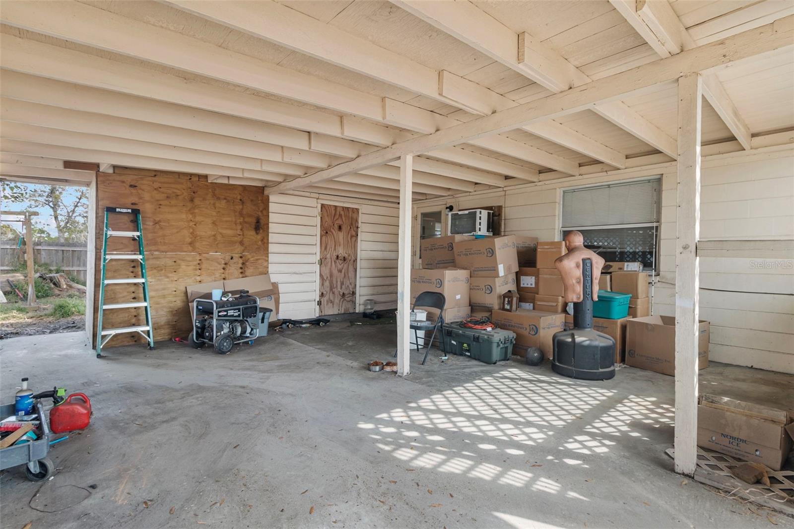 ROYAL HOWARD SUB - Residential