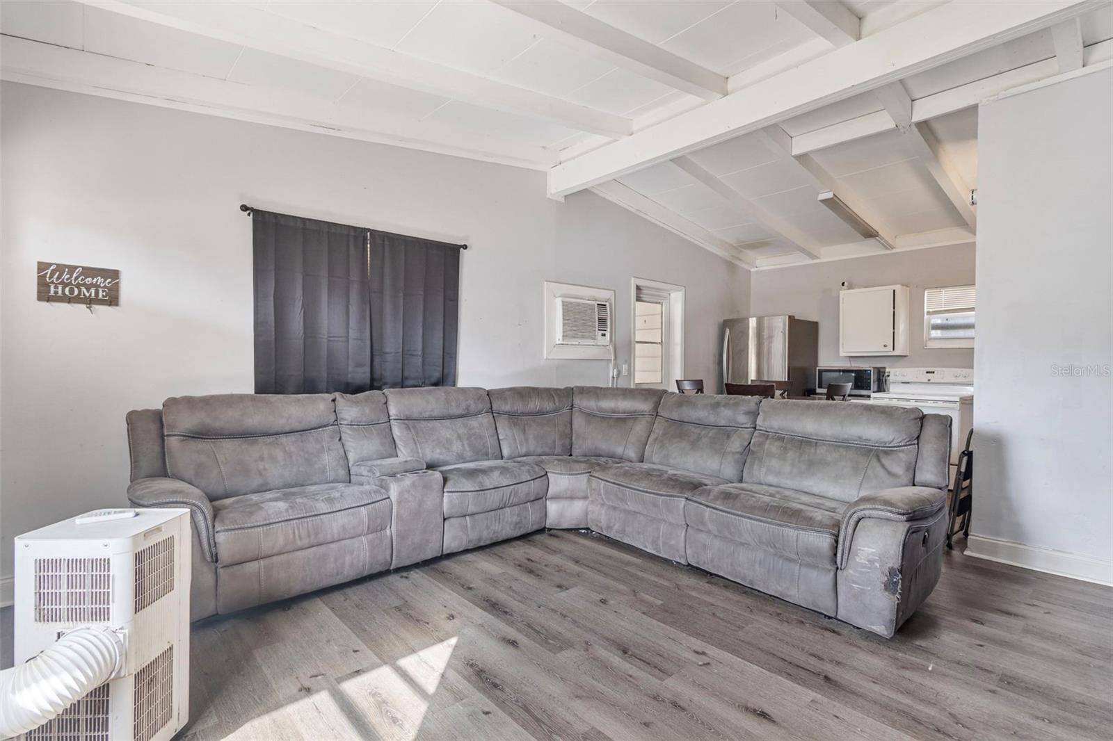 ROYAL HOWARD SUB - Residential