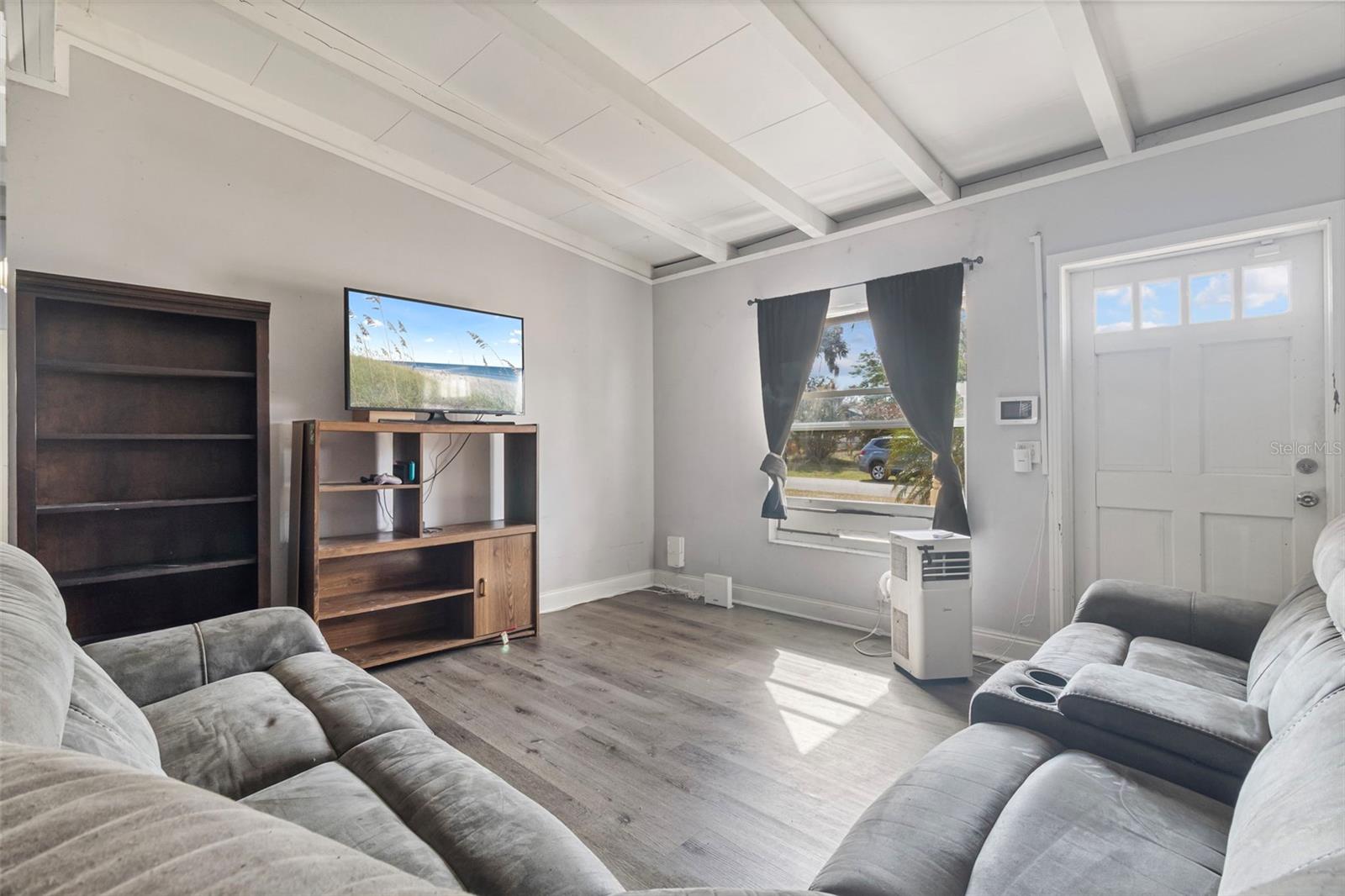 ROYAL HOWARD SUB - Residential