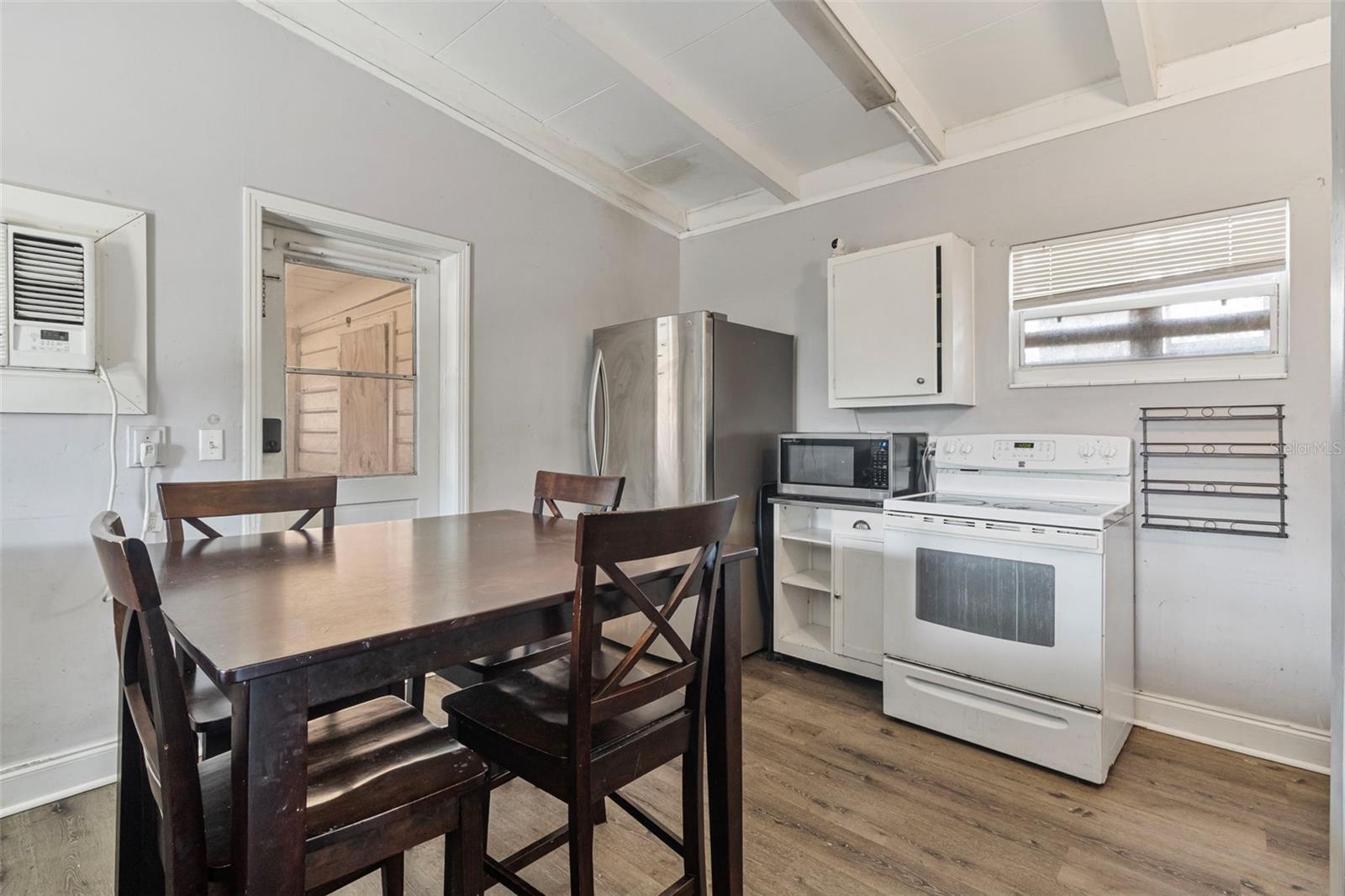 ROYAL HOWARD SUB - Residential