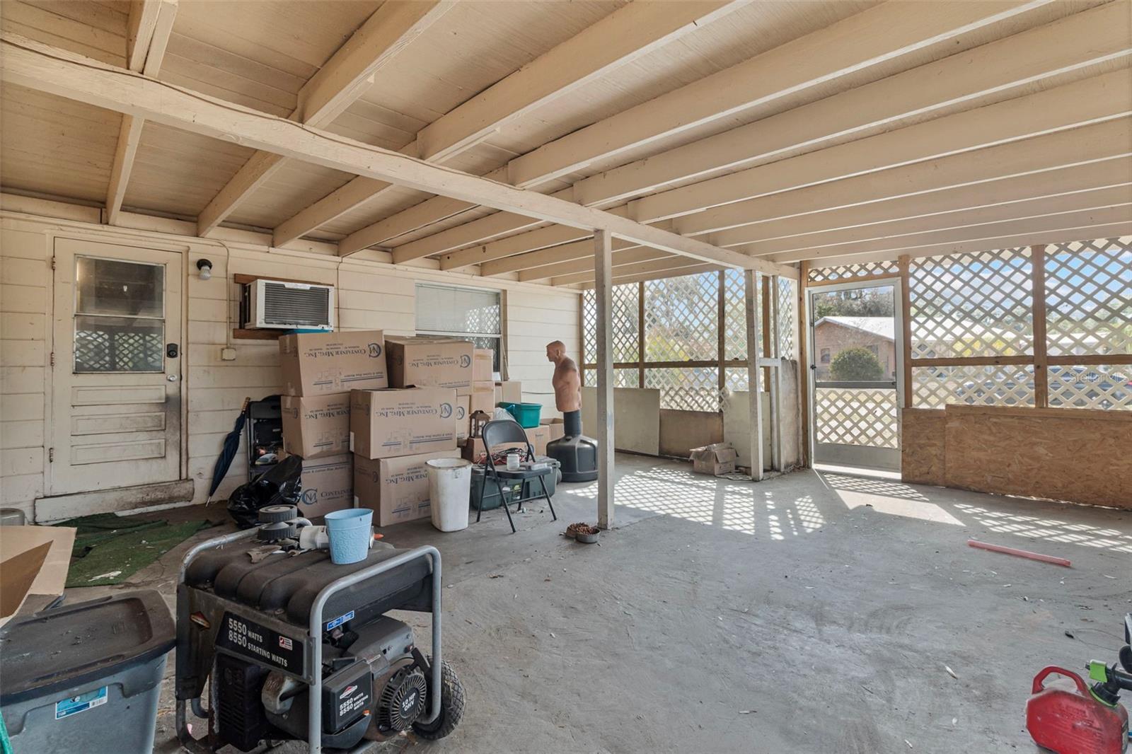 ROYAL HOWARD SUB - Residential