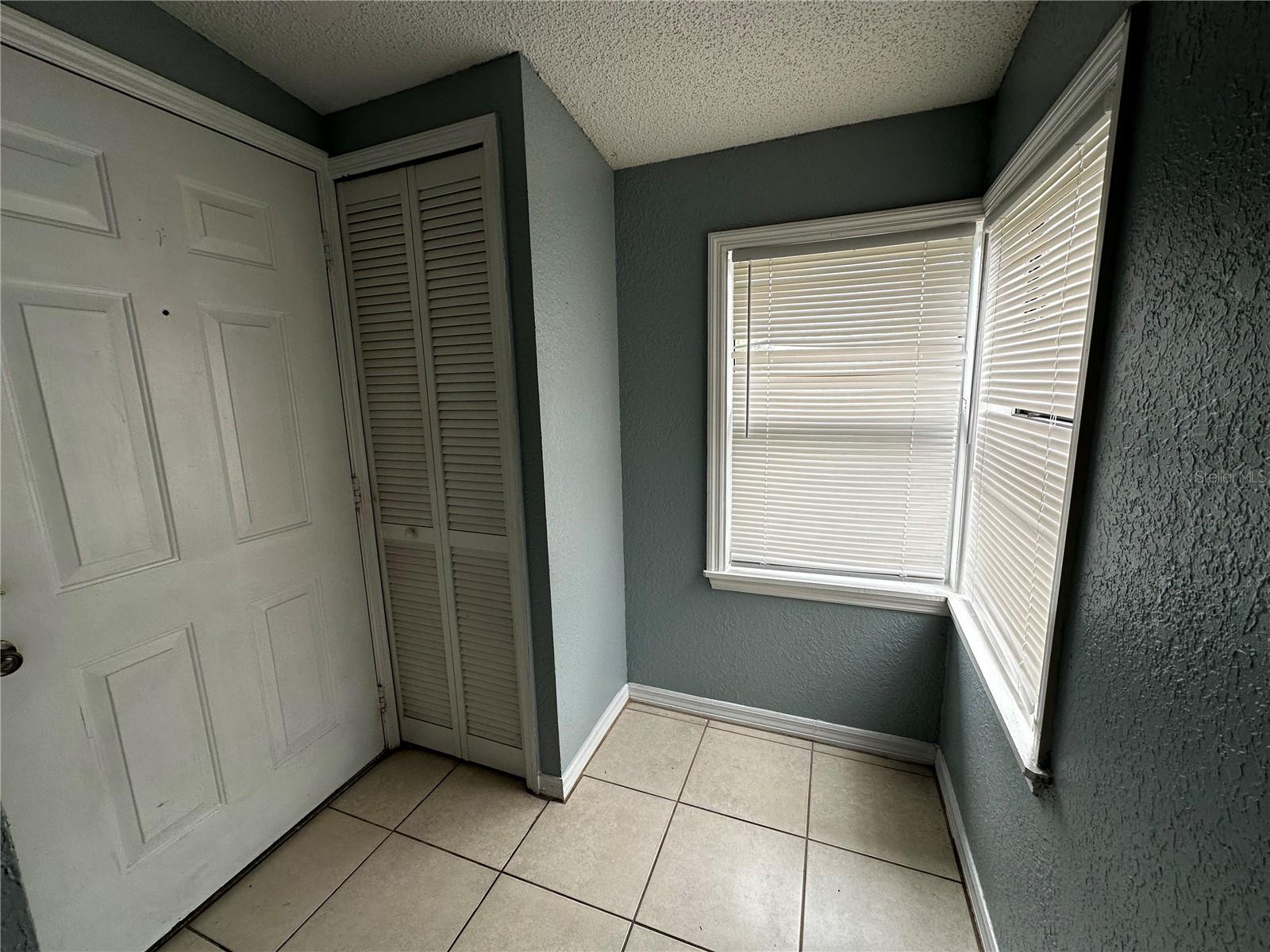 2942 ANTIQUE OAKS CIRCLE 86