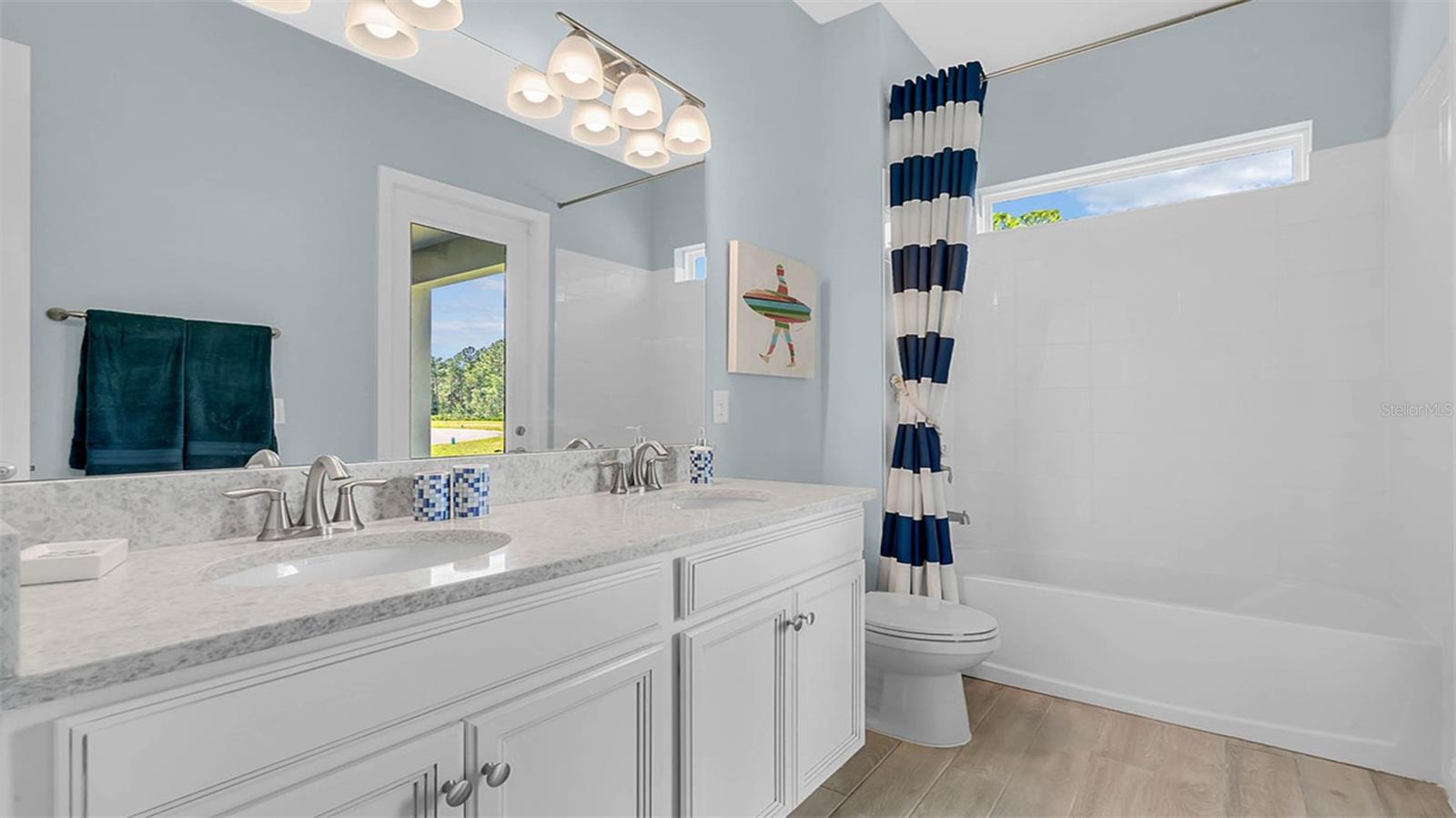 BUENA LAGO - Residential