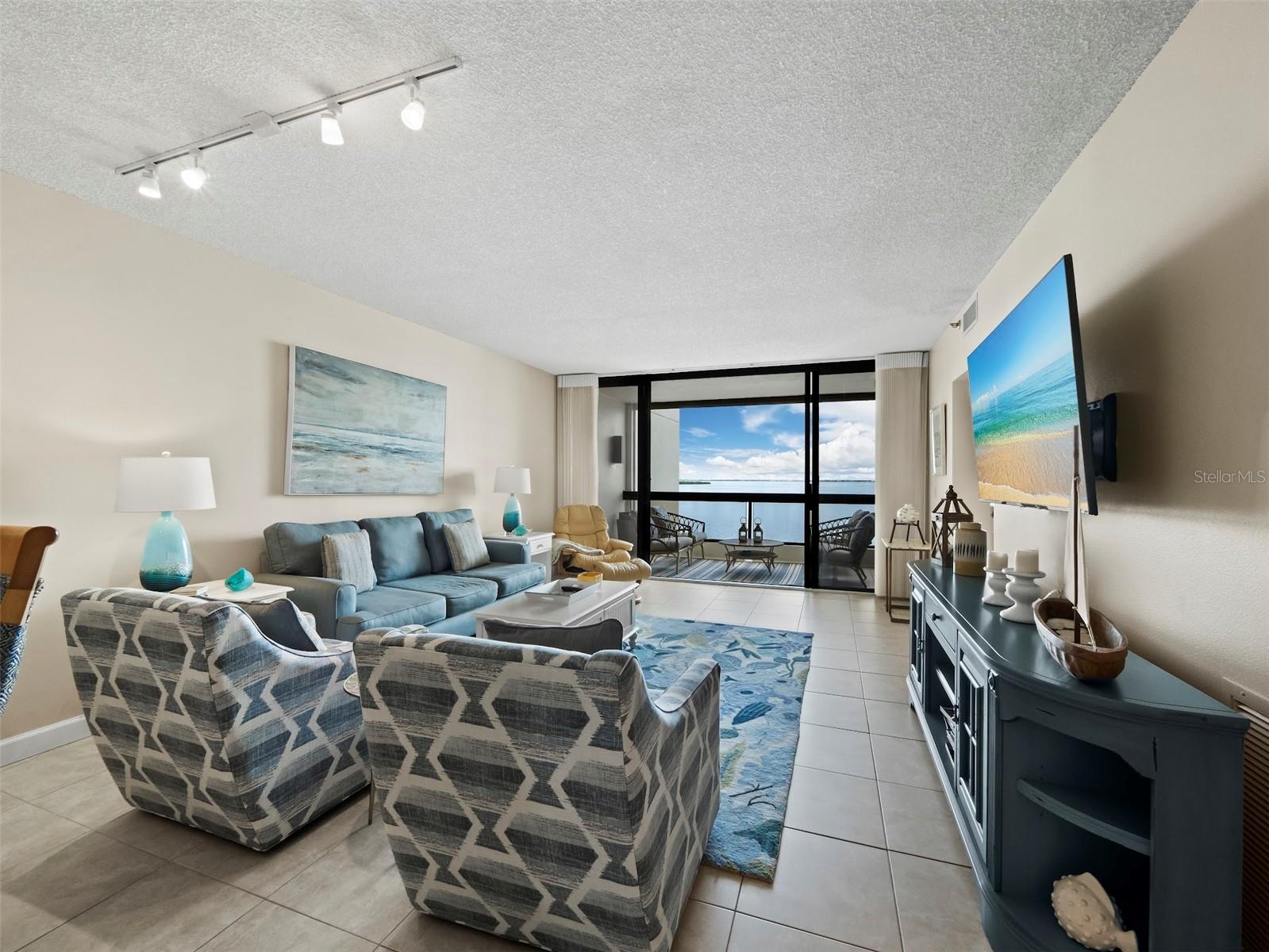 2020 HARBOURSIDE DRIVE 442