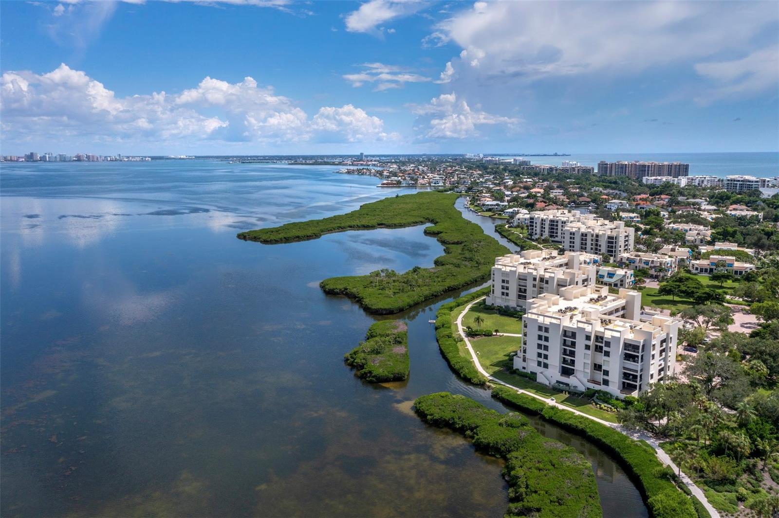 2020 HARBOURSIDE DRIVE 442