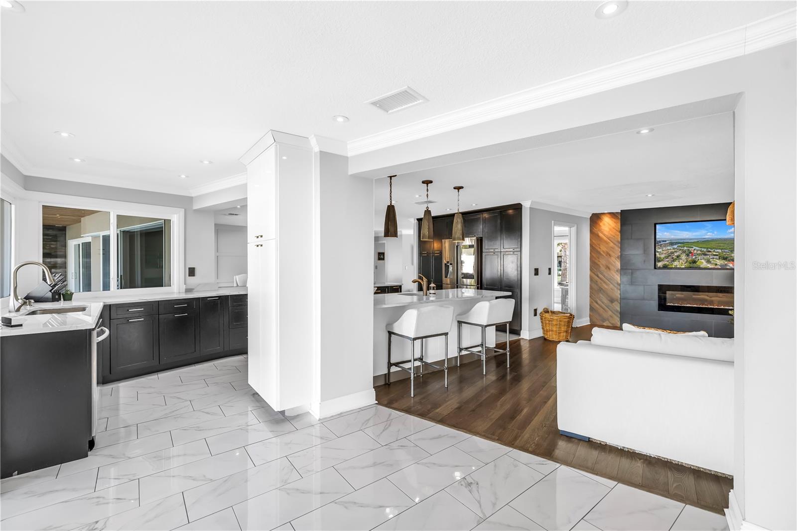 SWEETWATER SUB THIRD ADD - Residential Lease