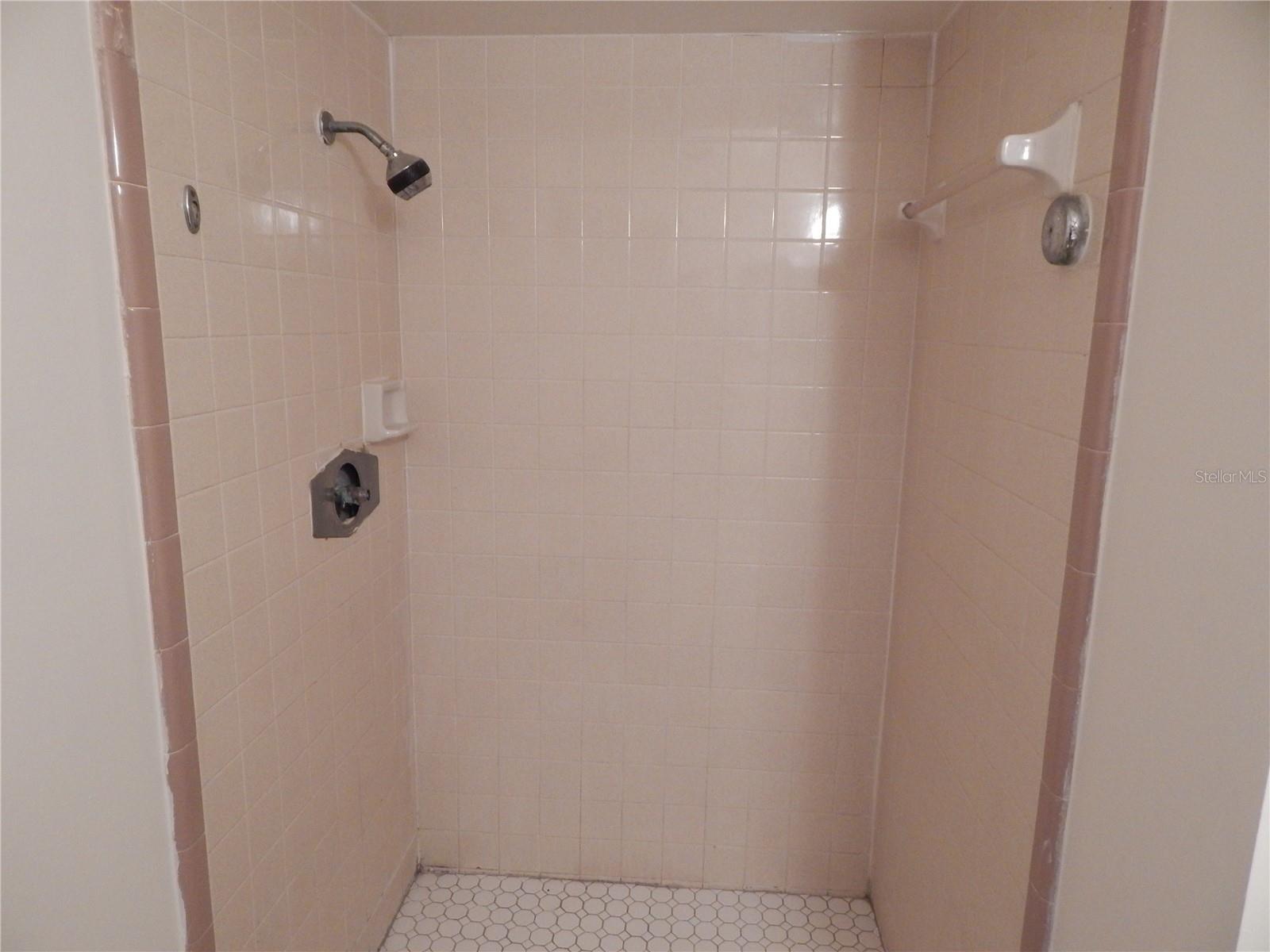 CORAL ESTATES - Residential