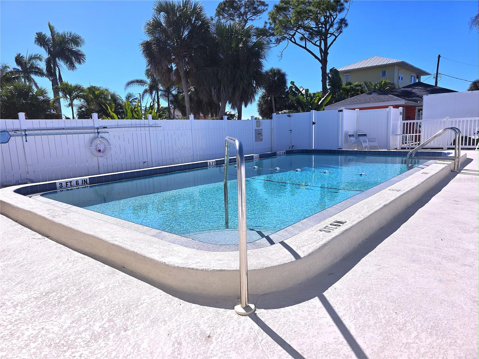 TIKI ON THE BAY - Residential