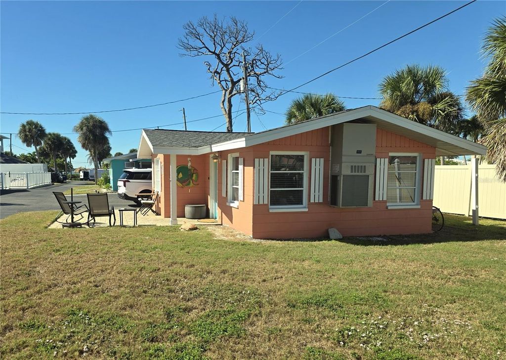 Photo of 470 S Mccall Road #11, Englewood, FL 34223 (MLS # N6141417)