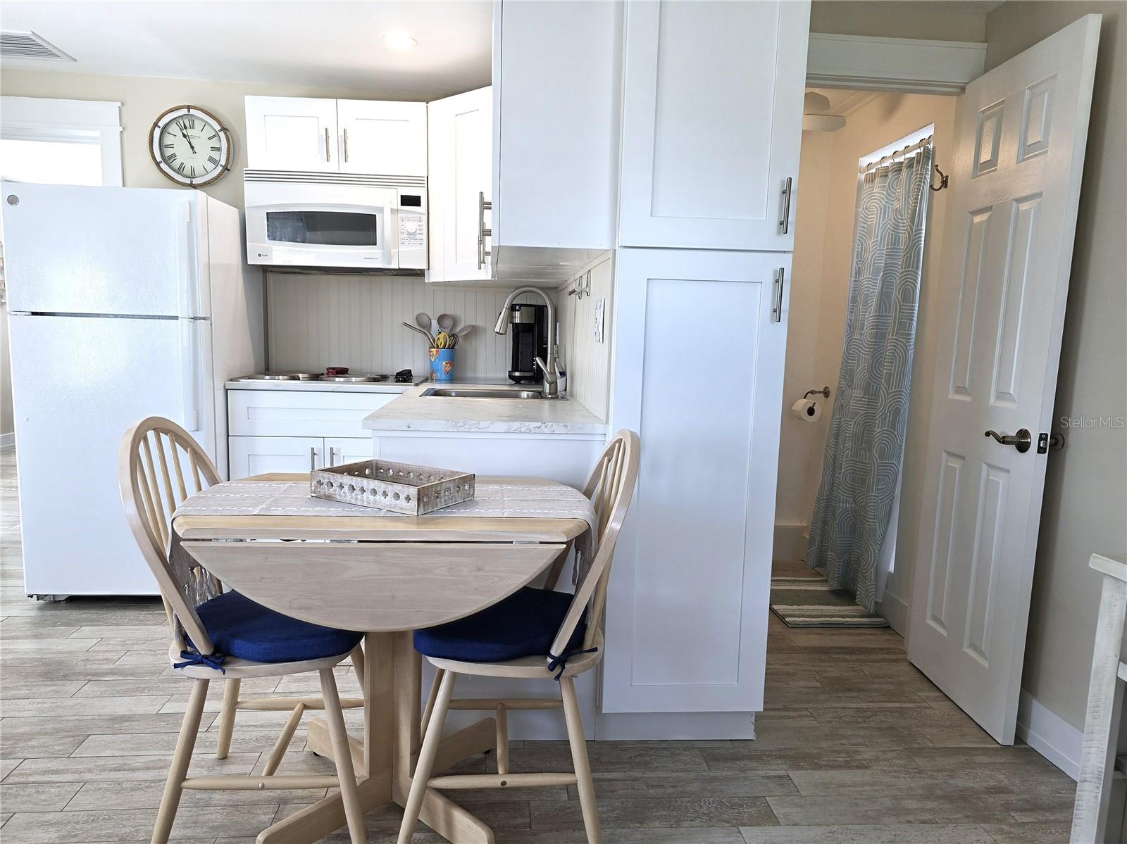 TIKI ON THE BAY - Residential