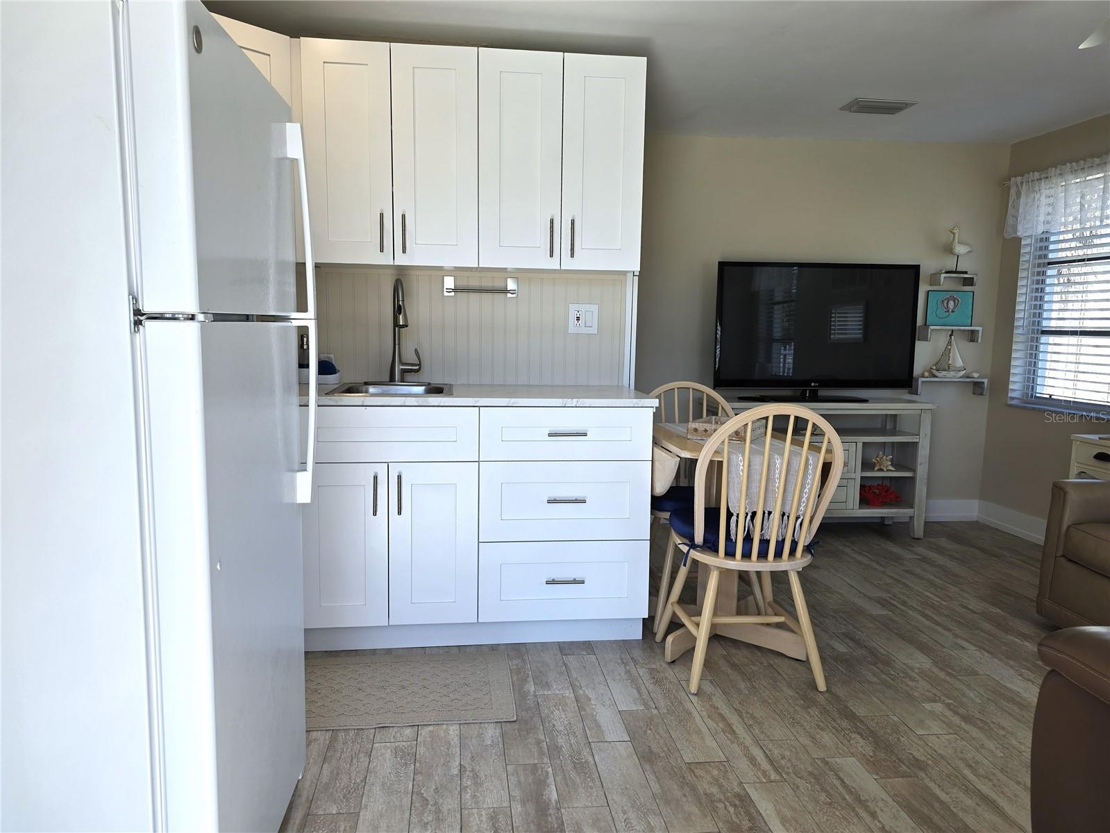 TIKI ON THE BAY - Residential