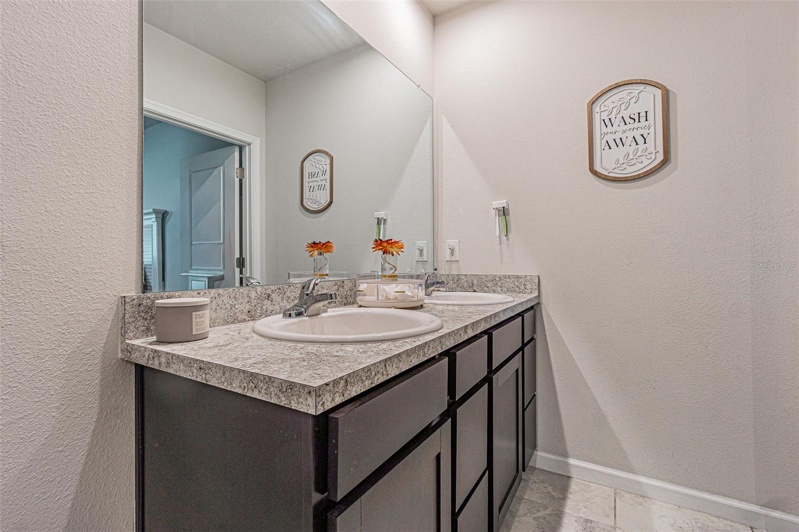 ZEPHYR PLACE - Residential