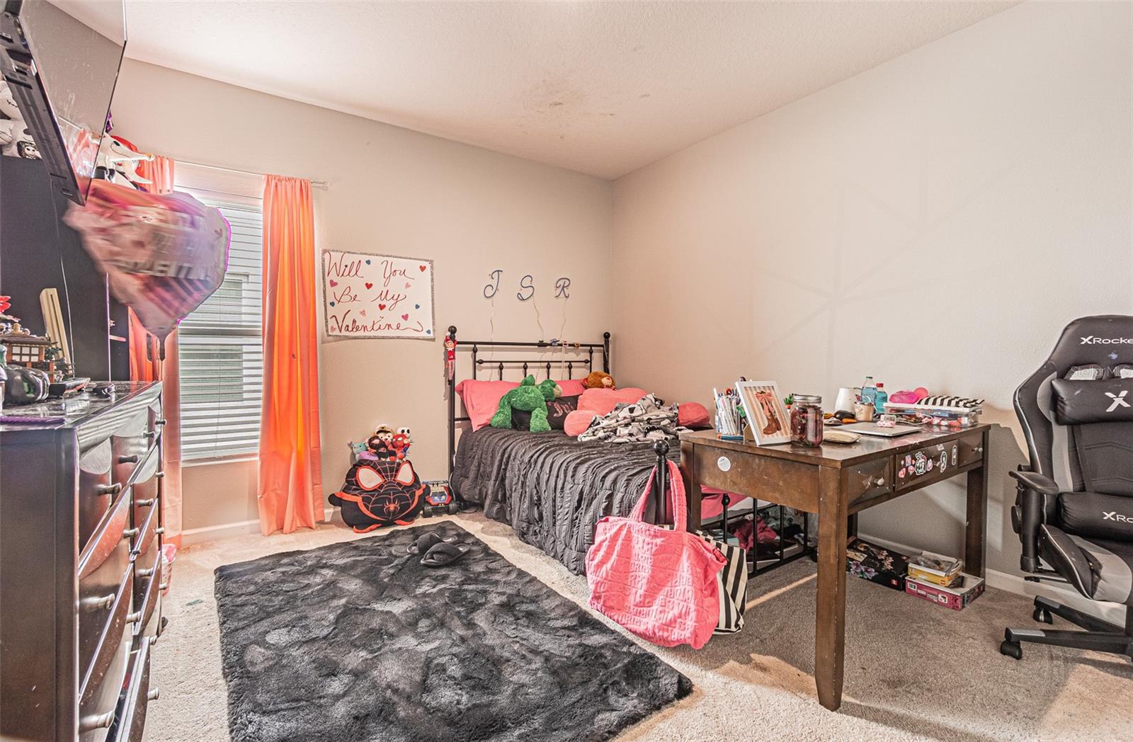 ZEPHYR PLACE - Residential