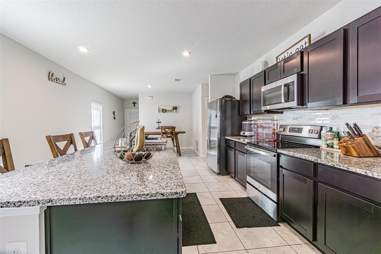 ZEPHYR PLACE - Residential