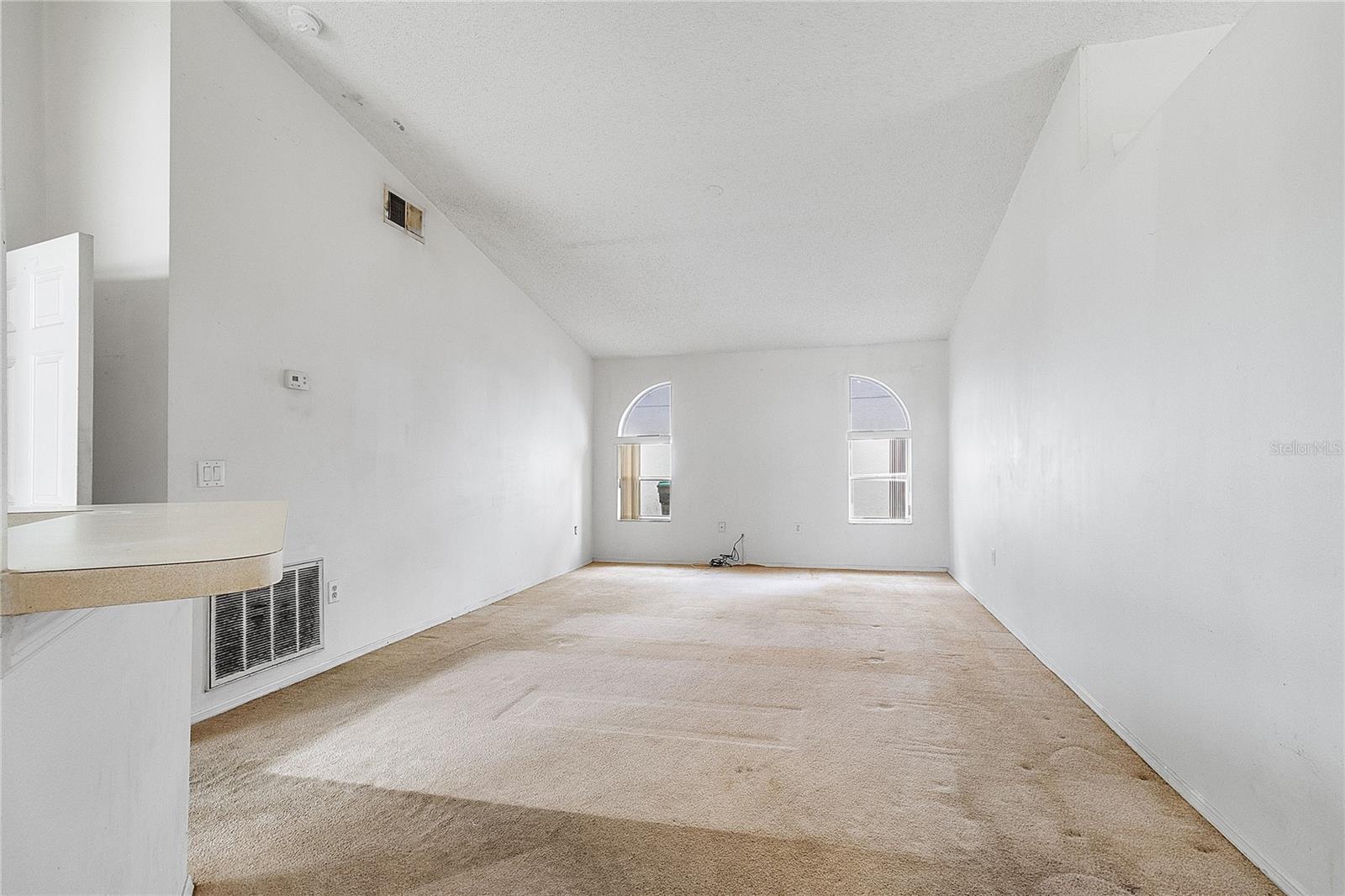 1620 BROOK HOLLOW DRIVE