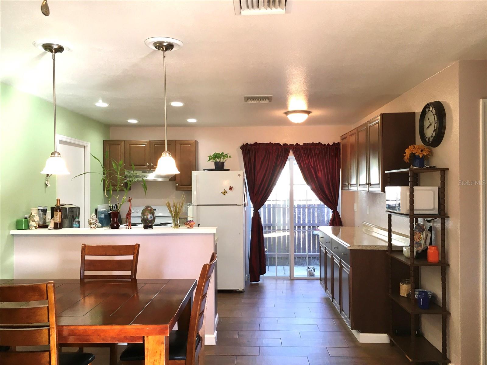 SHADOW LAWN SUB - Residential