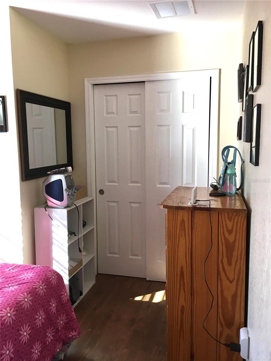 SHADOW LAWN SUB - Residential