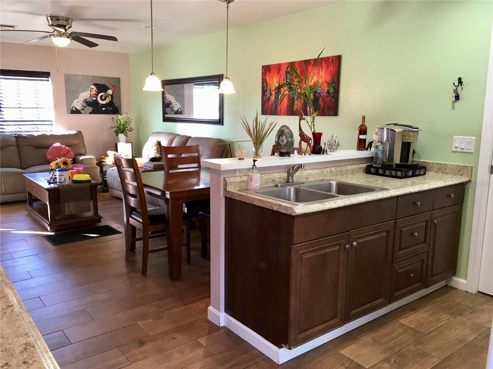 SHADOW LAWN SUB - Residential