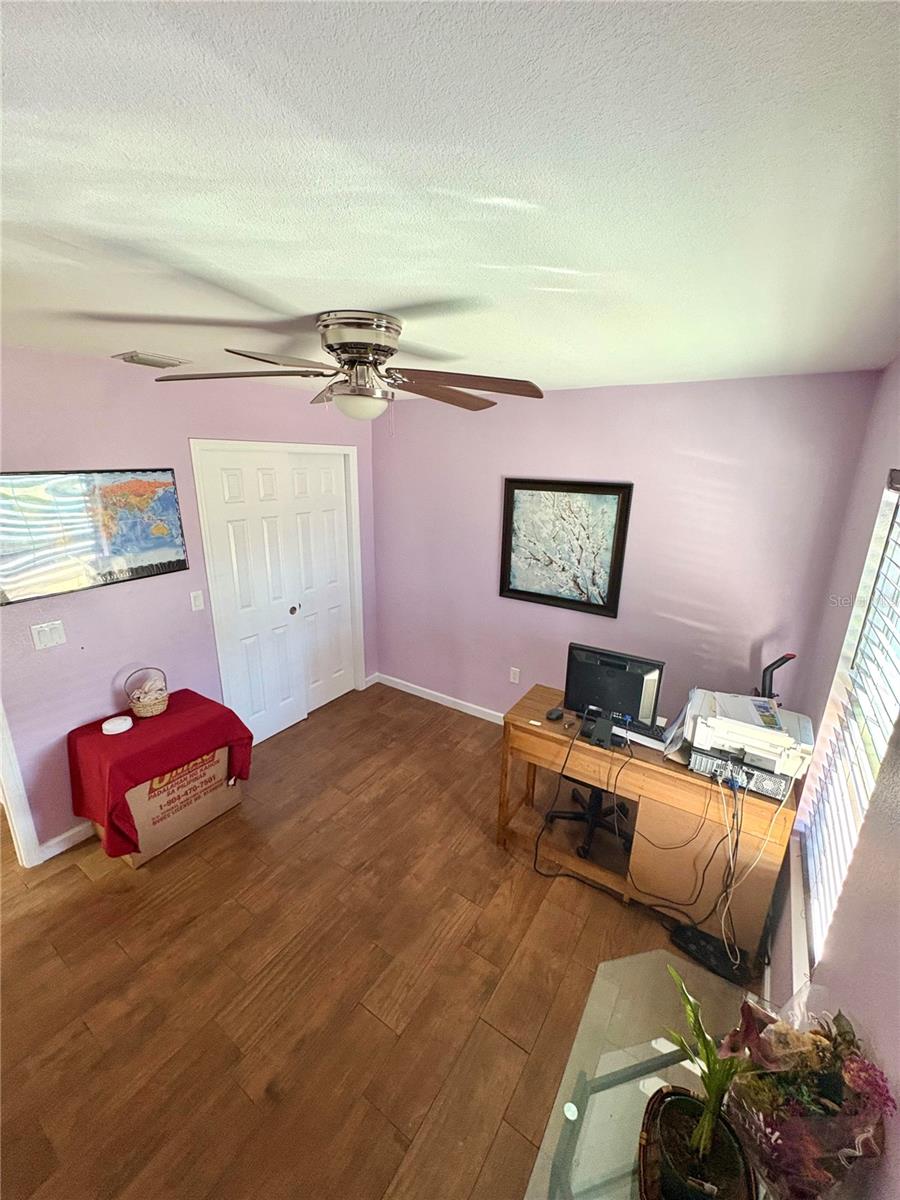 SHADOW LAWN SUB - Residential