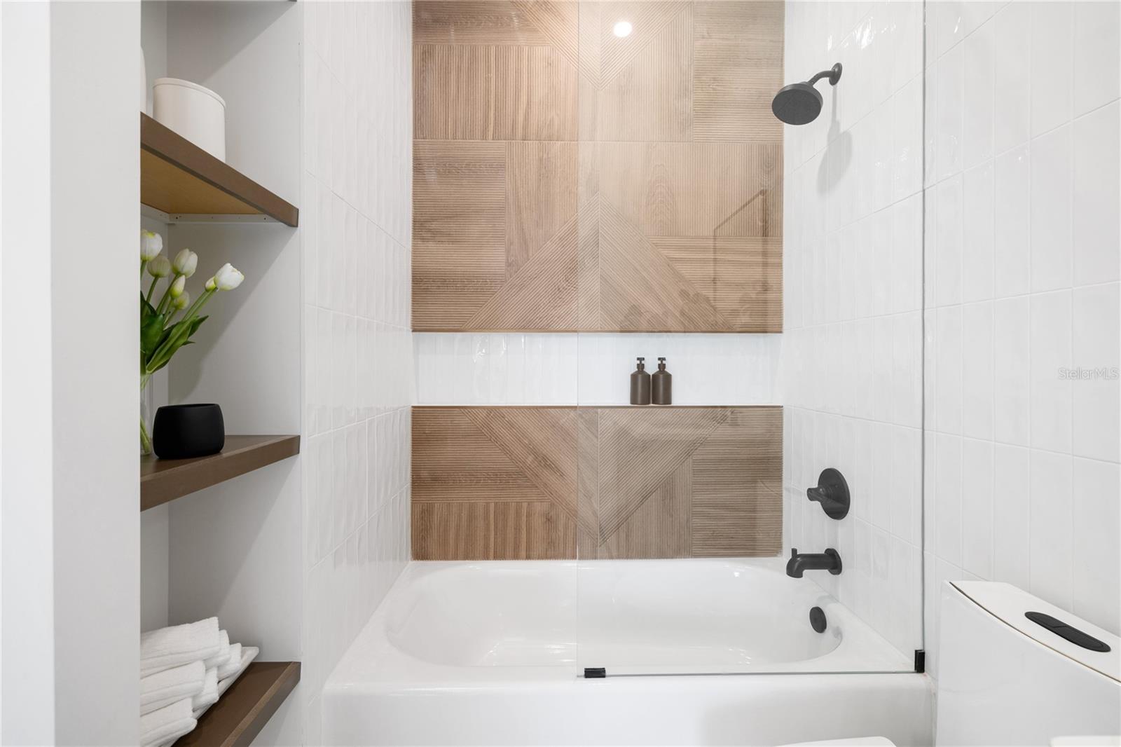 BAYPOINT TWNHMS REP - Residential