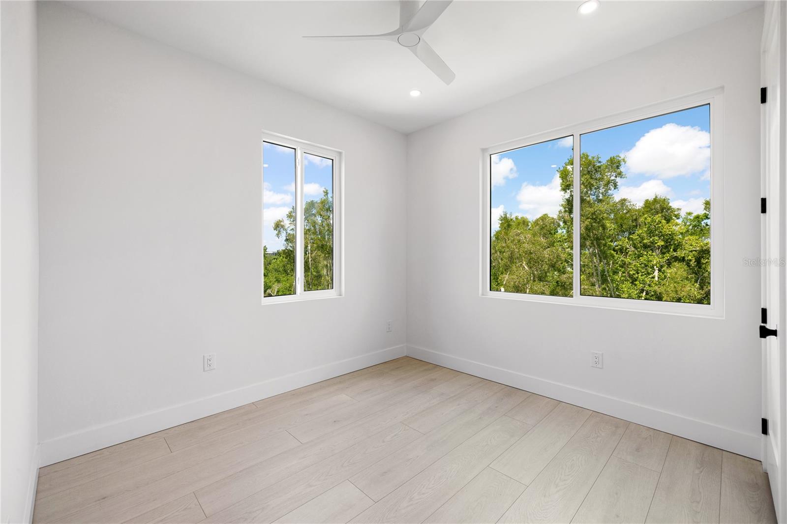 BAYPOINT TWNHMS REP - Residential