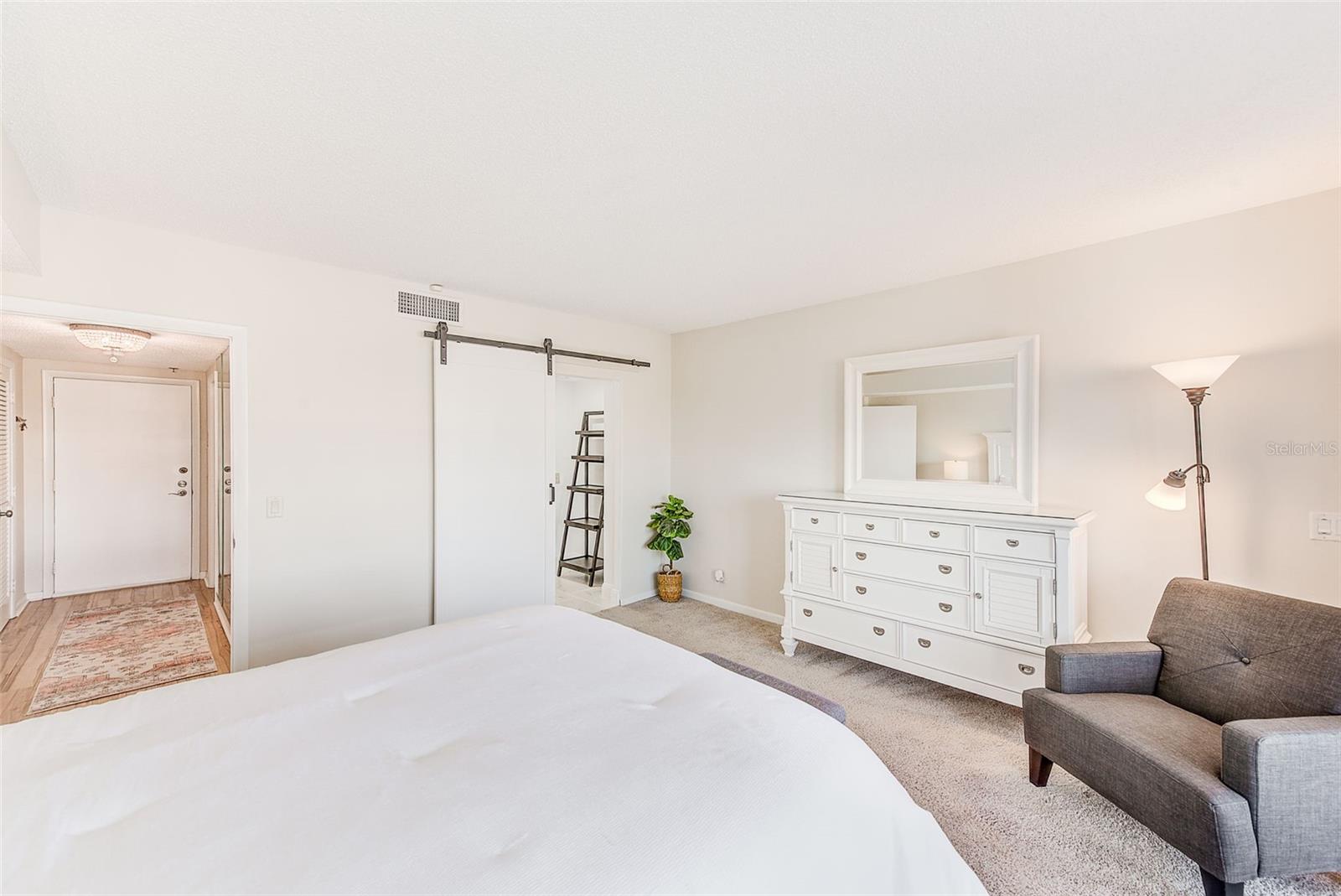 SAN SEAIR CONDO - Residential