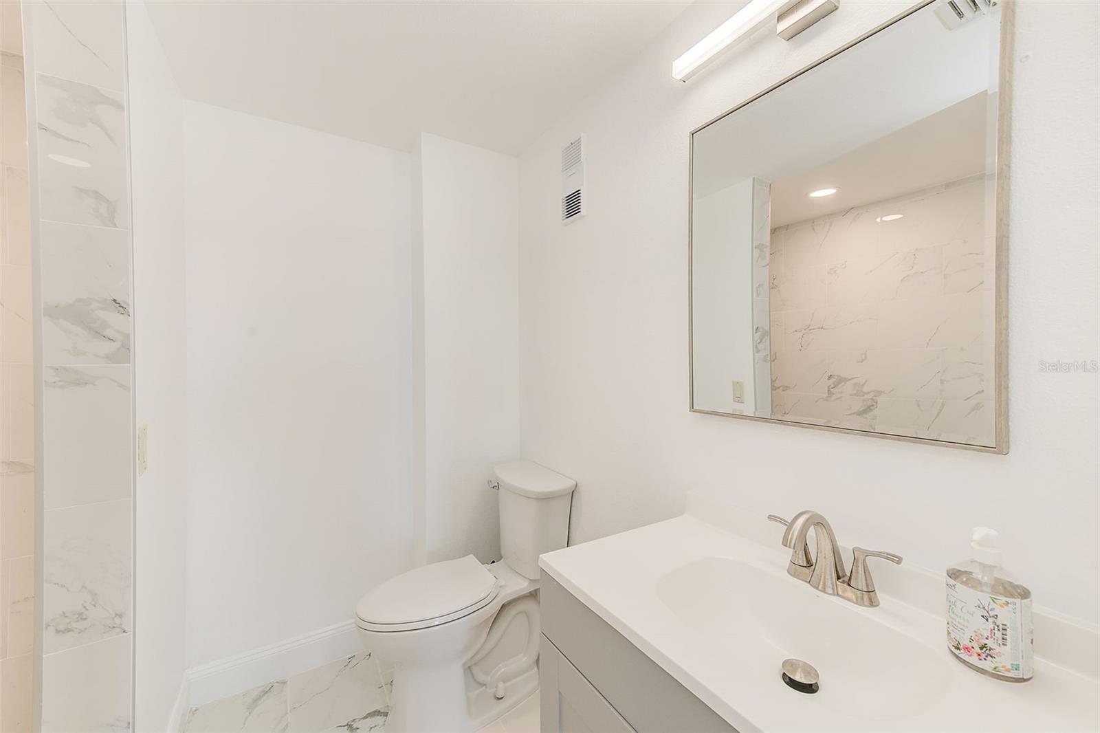 SAN SEAIR CONDO - Residential