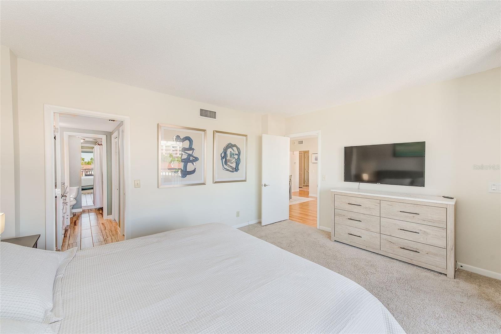 SAN SEAIR CONDO - Residential