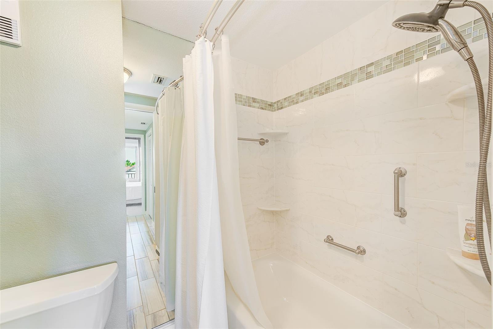 SAN SEAIR CONDO - Residential