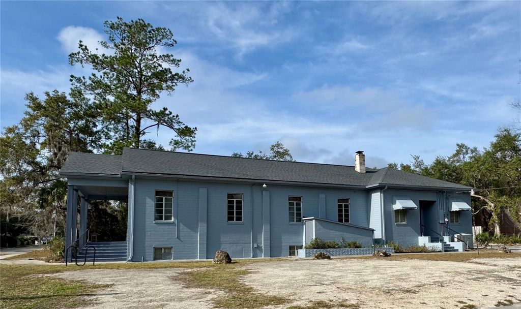 Photo of 1204 NW 10th Avenue, Gainesville, FL 32601 (MLS # GC536424)