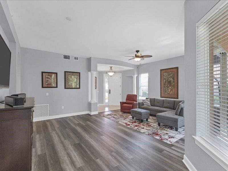 ACADEMY PARK PH IV & V - Residential Lease