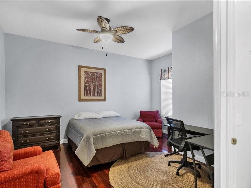 ACADEMY PARK PH IV & V - Residential Lease