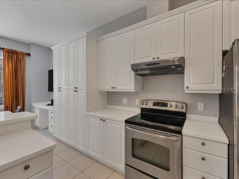 ACADEMY PARK PH IV & V - Residential Lease