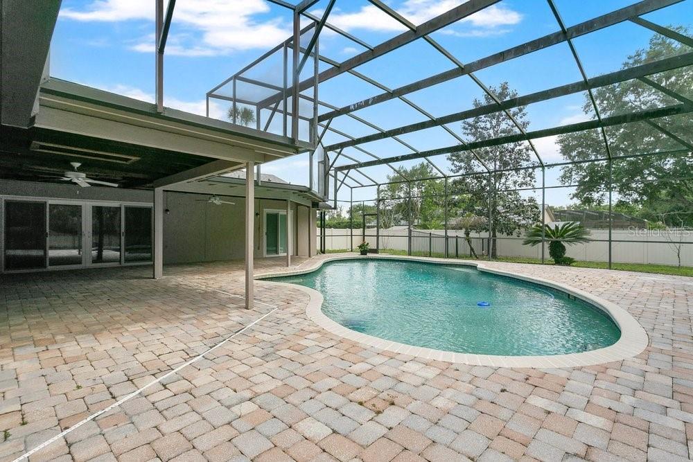 MANDARIN SEC 2 - Residential