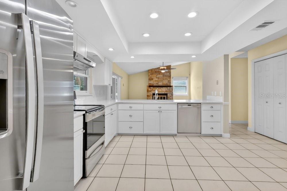 MANDARIN SEC 2 - Residential