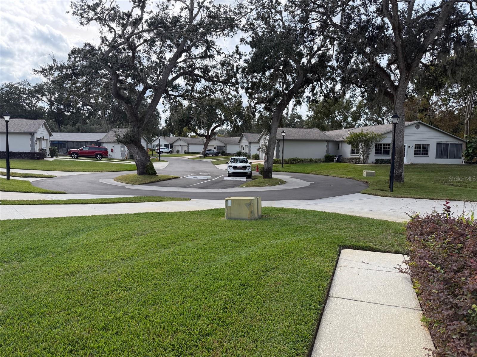 RIVER OAKS CONDO PH 03 - Residential