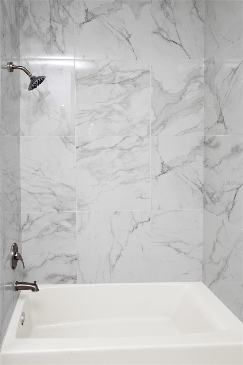 NOTTING HILL A CONDO - Residential