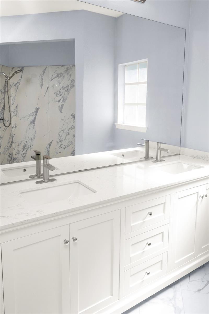 NOTTING HILL A CONDO - Residential