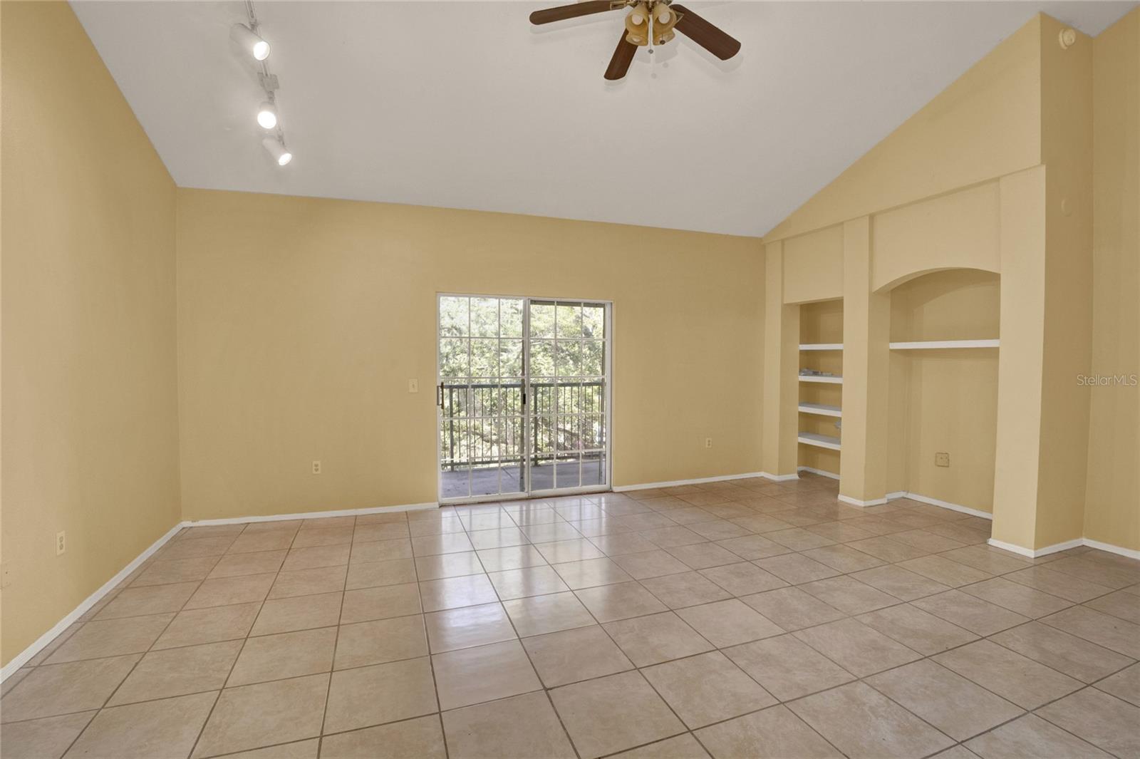 1325 ROTONDA POINT 337