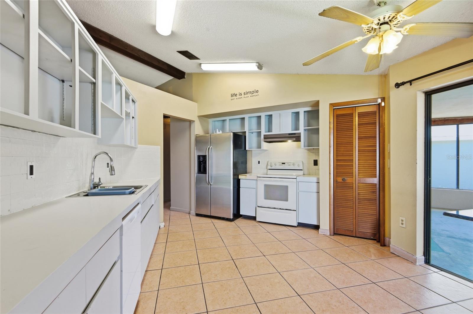 BERKELEY MANOR - Residential