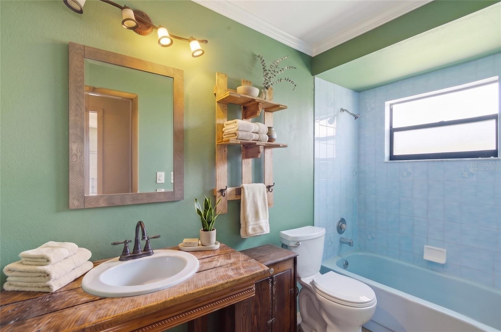 BERKELEY MANOR - Residential