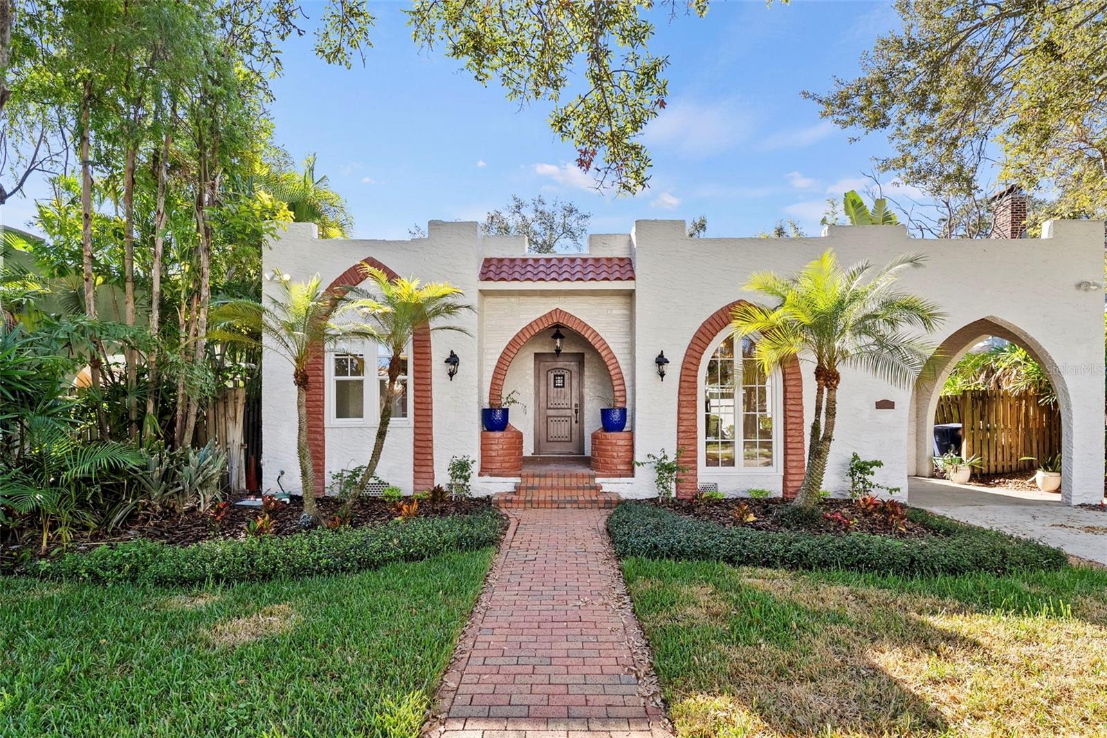 NEW SUBURB BEAUTIFUL - Residential