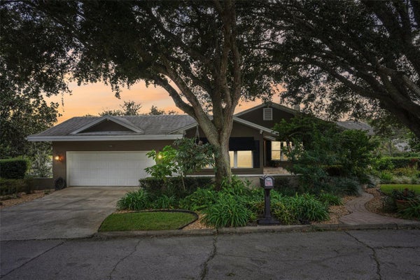 1501 FAHNSTOCK ST, EUSTIS, FL 32726 - Image e8364d31f01a8384e8aa12e823f7bc00/1146716404