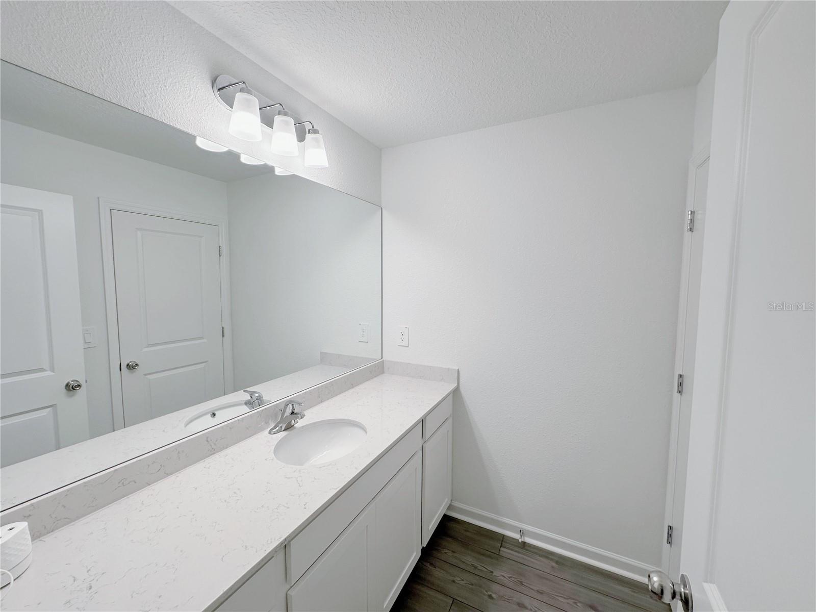 HEATH PRESERVE PH 1 & 2 - Residential Lease